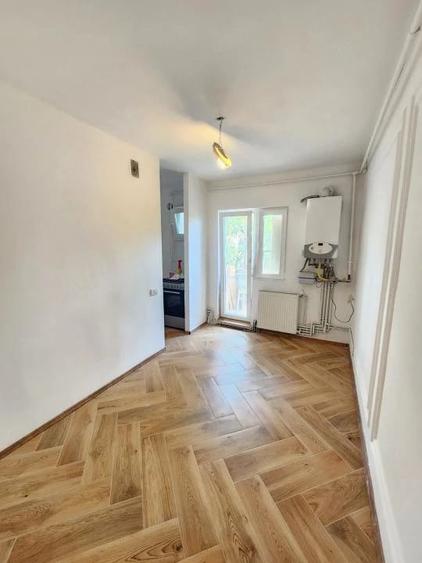 Apartament cu 2 camere decomandat în Lunei