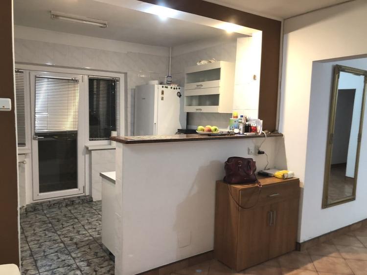 Apartament cu 2 camere semidecomandat, mobilat în Ultracentral