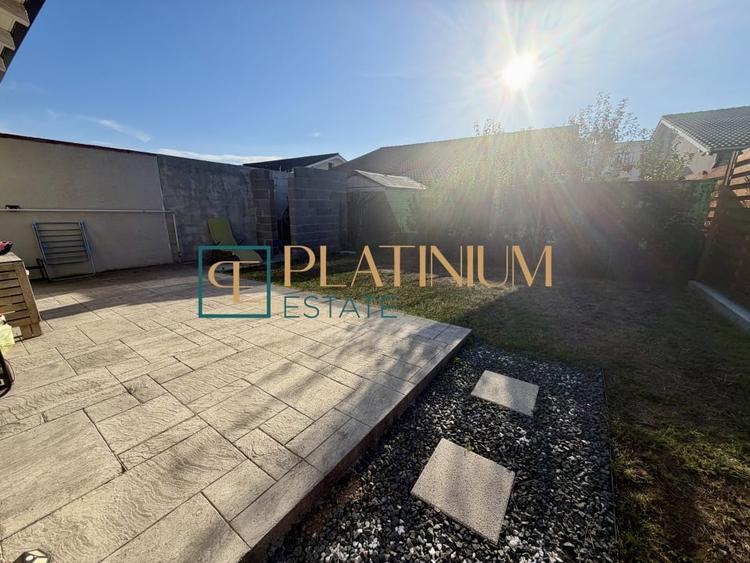 Duplex cu 4 camere cu Canalizare în Plopi