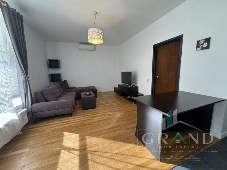 Apartament cu 2 camere semidecomandat, mobilat în Semicentral