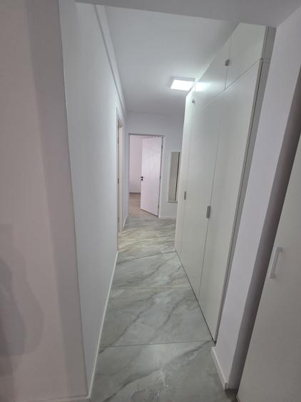 Apartament cu 2 camere decomandat în Exterior Vest