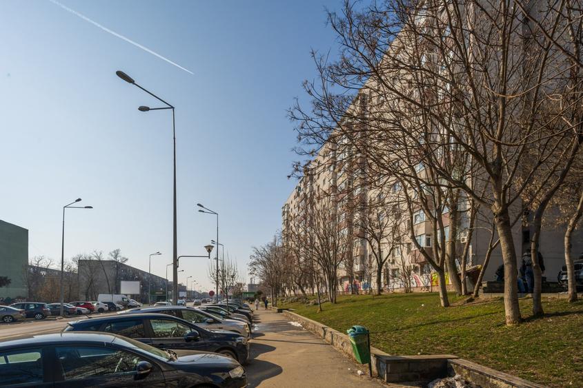 Apartament cu 2 camere decomandat în Drumul Taberei