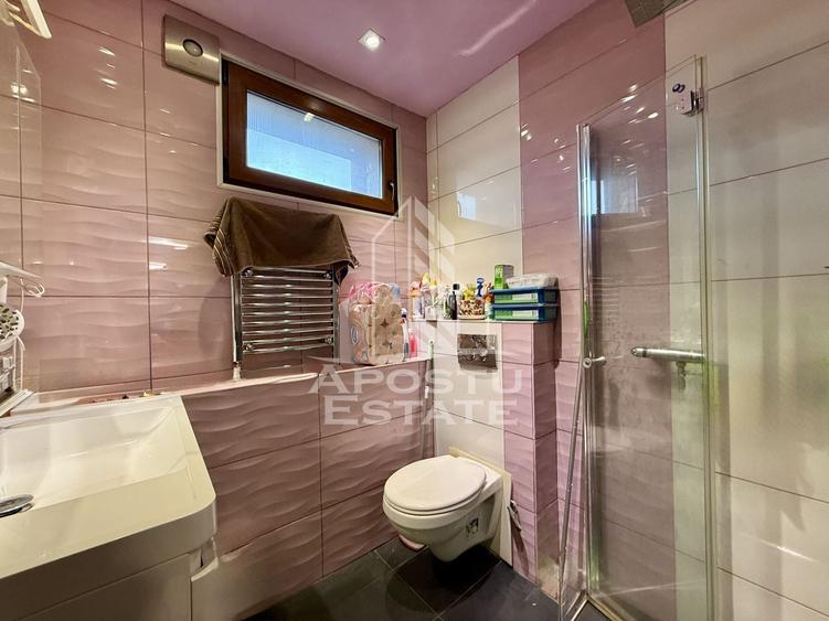 Apartament cu 3 camere decomandat, mobilat în Lunei
