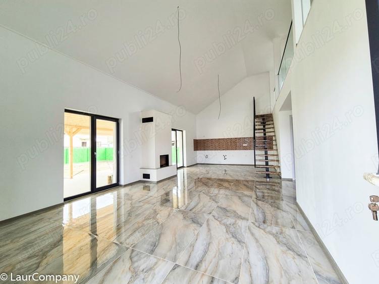 Casă cu 4 camere cu Teren 500 Mp în Drăganu