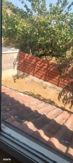 Casă cu 4 camere cu Teren 170 Mp în Iorga