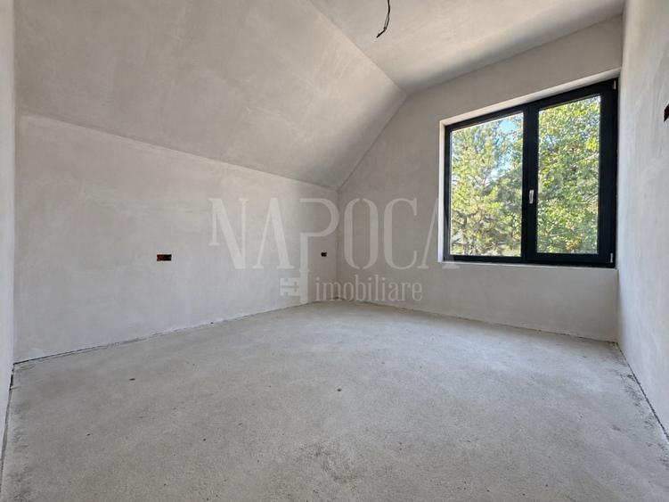 Duplex cu 5 camere cu Canalizare în Bună Ziua
