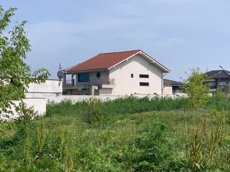Teren Construcții intravilan de 670 mp, în Palazu Mare