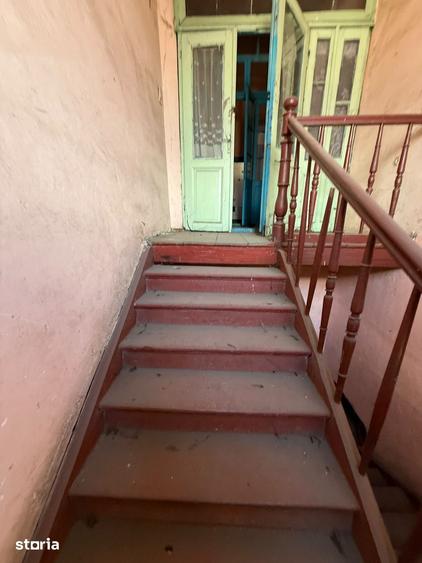 Apartament cu 5 camere în Traian