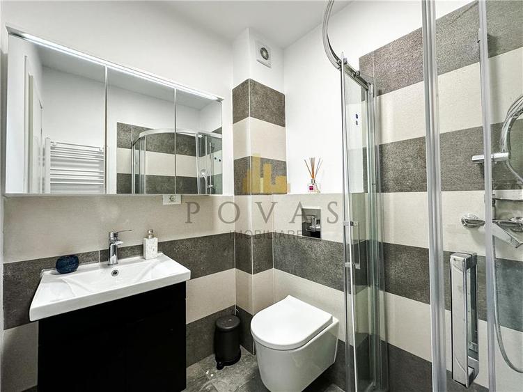 Apartament cu 3 camere semidecomandat, mobilat în Iancu Nicolae