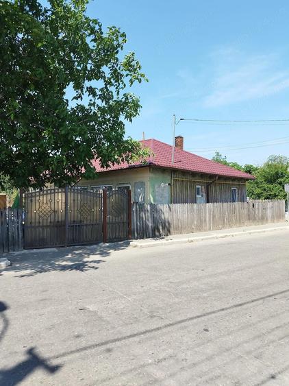 Casă cu Teren 634 Mp în Central