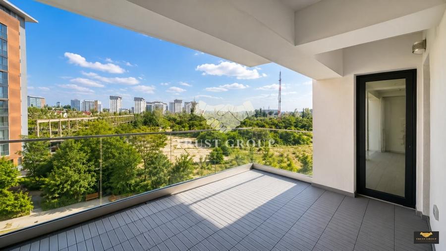 Apartament cu 3 camere semidecomandat în Domenii