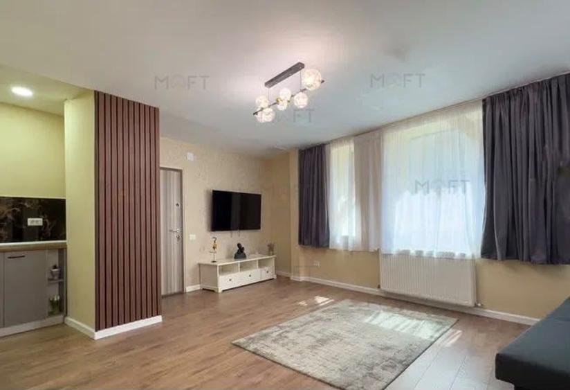 Casă individuală cu 28 camere cu Canalizare în Ultracentral