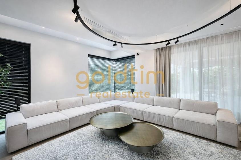Casă individuală cu 8 camere decomandat cu Piscina în Pipera