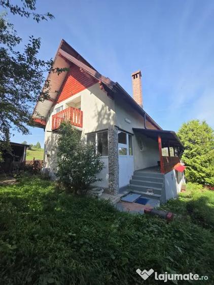 Casa de vacan?a in Fundata, Bra?ov 3.300 mp teren, acces direct din DN73 - 8