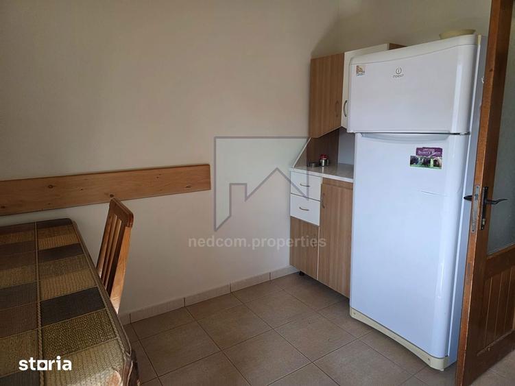 Apartament cu 3 camere decomandat în Rahova