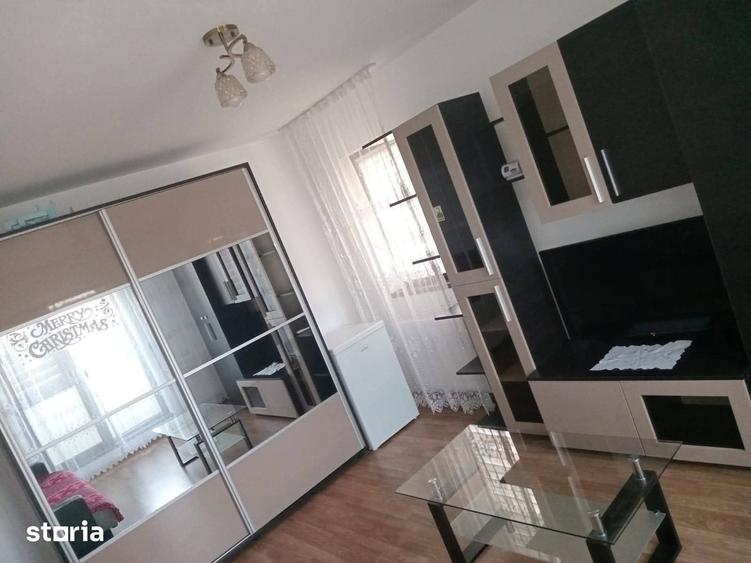 Inchiriez apartament 3 camere - Militari Residence - 67mp - 12