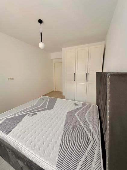 Apartament cu 2 camere decomandat în Drumul Taberei