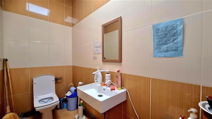 Spațiu comercial, de 470 mp, în Central