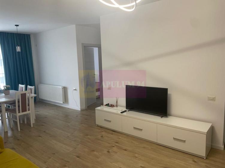 Apartament cu 2 camere semidecomandat, mobilat în Prelungirea Ghencea