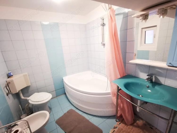 Apartament cu 2 camere semidecomandat în P-ța Unirii