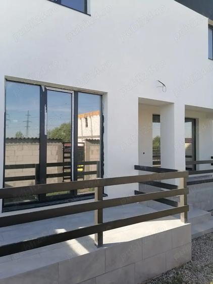 Casa de vanzare la pre? de apartament - 1