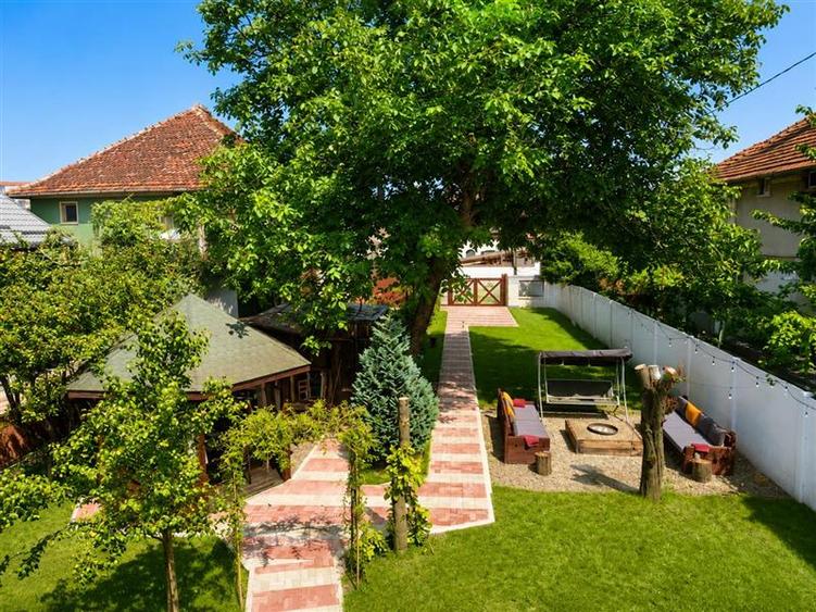 Casă individuală cu 2 camere cu Teren 350 Mp în Craiter