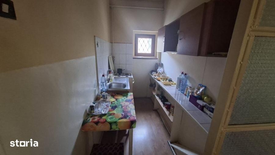 Vanzare un etaj de casa situat ultracentral - 4