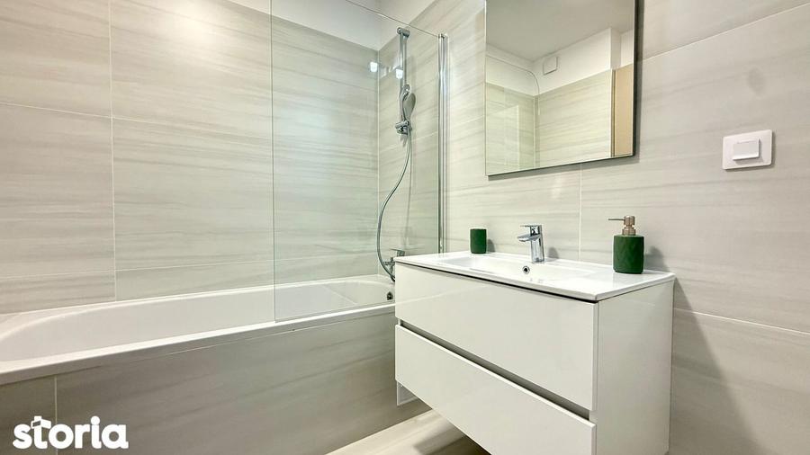 Apartament cu 3 camere, mobilat în Central