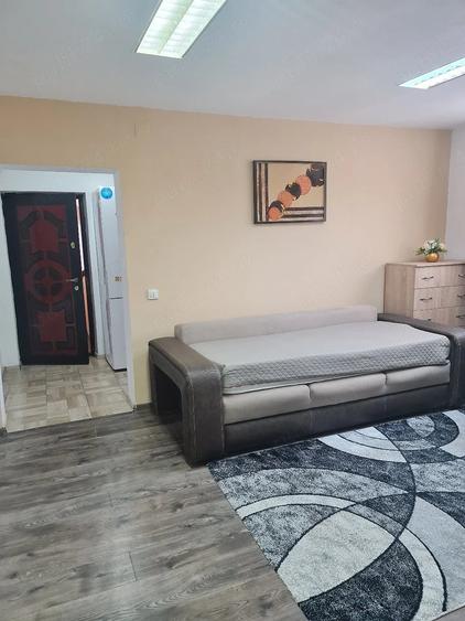 Apartament cu 2 camere semidecomandat în George Bacovia