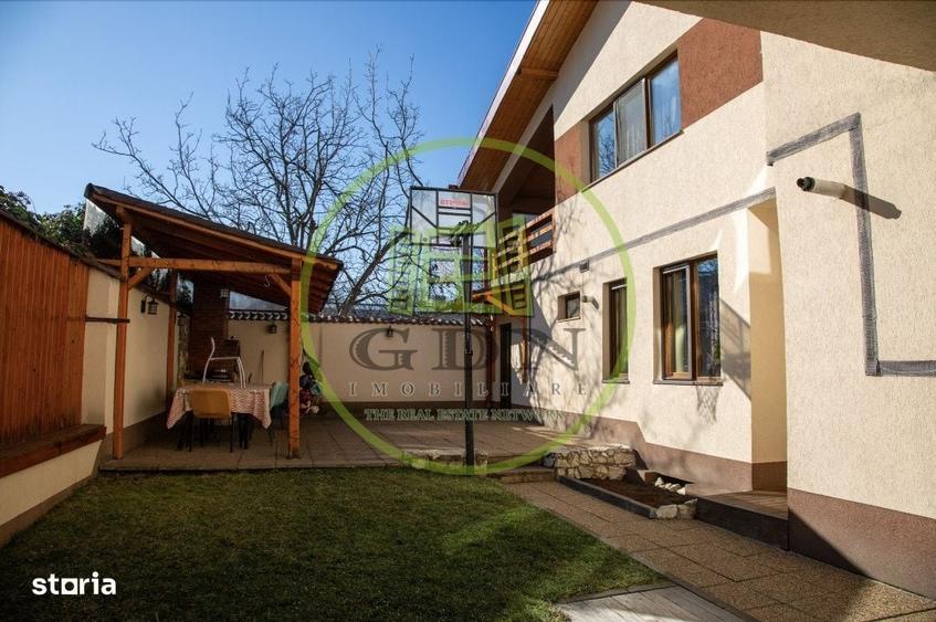Casă cu 4 camere în Central
