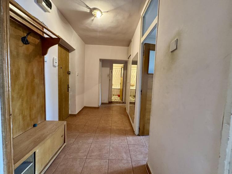 Apartament cu 2 camere decomandat în Calea Călărașilor