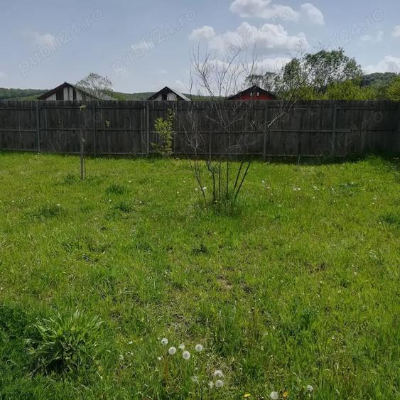 Teren de 600 mp, în Brăileni