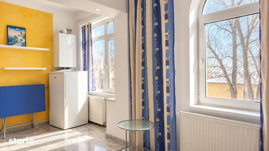 Apartament cu 2 camere decomandat în Basarab