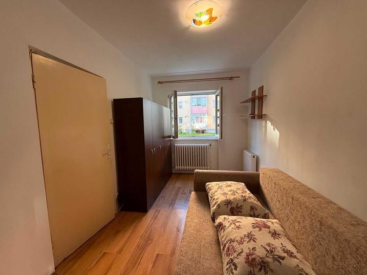 Apartament cu 2 camere nedecomandat în Central