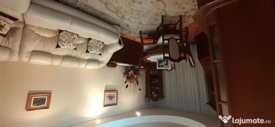 Apartament cu 3 camere decomandat în Burdujeni