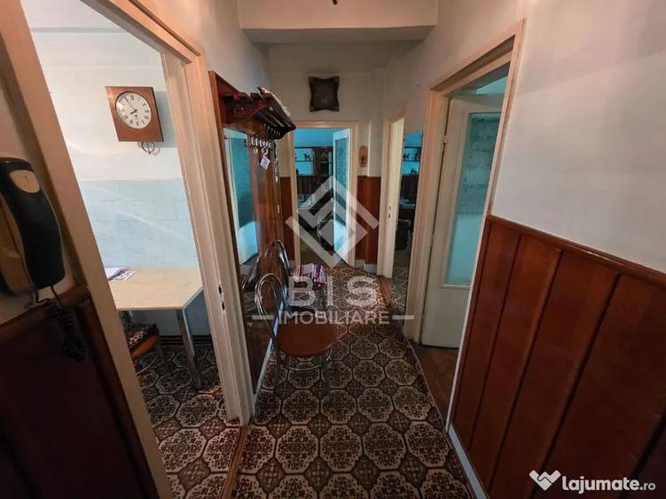 Apartament cu 3 camere decomandat în Central