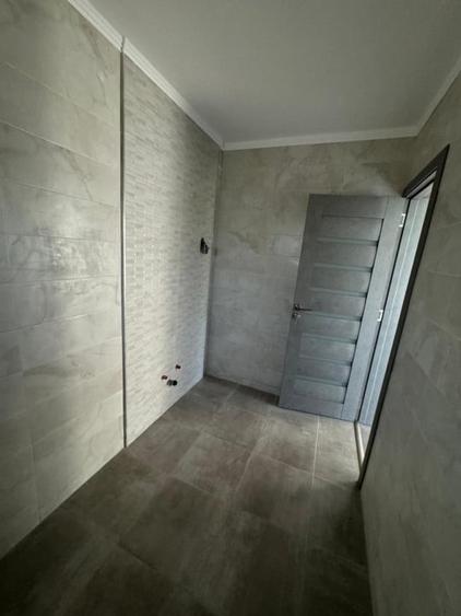 Casă individuală cu 4 camere cu Canalizare în Păulești