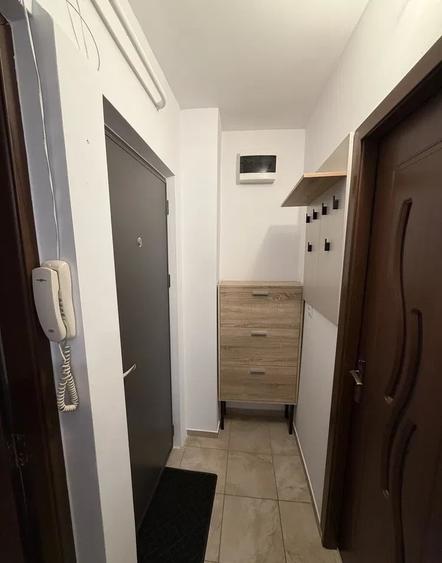 Apartament cu 2 camere, mobilat în Nicolina