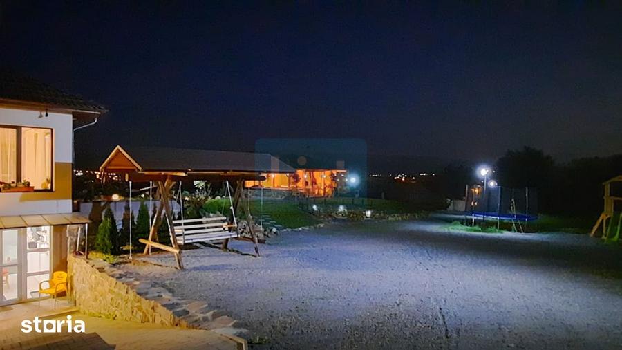 Casă cu 6 camere cu Teren 3500 Mp în Central