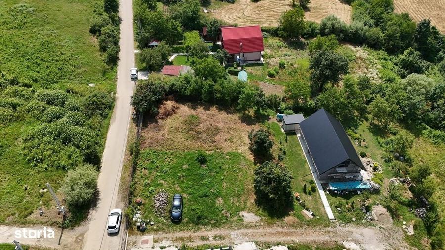 Teren intravilan Barnova-Pietrarie - 2