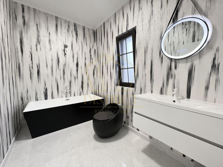 Duplex cu 5 camere cu Canalizare în Giroc