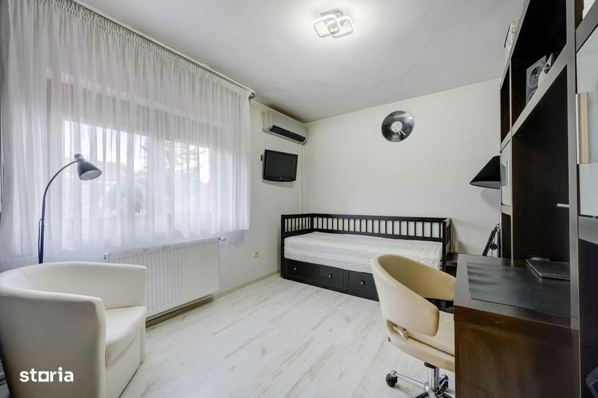 Casă cu 3 camere cu Teren 217.81 Mp în Central