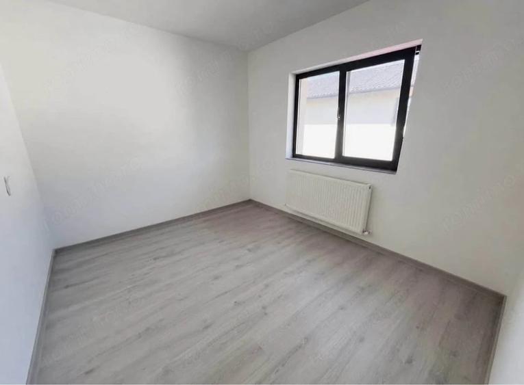 Casă cu 4 camere cu Teren 250 Mp în Cug