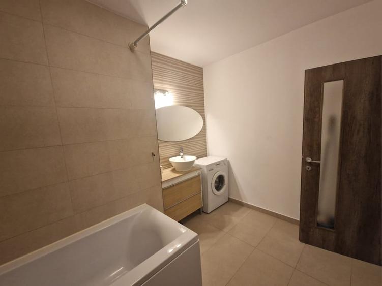 Apartament cu 2 camere semidecomandat în Bună Ziua