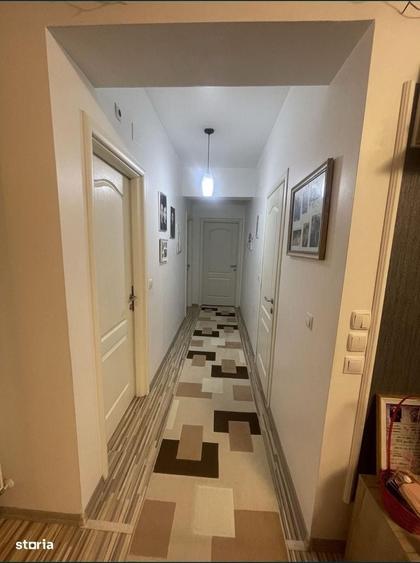 Apartament cu 3 camere în Tudor Vladimirescu
