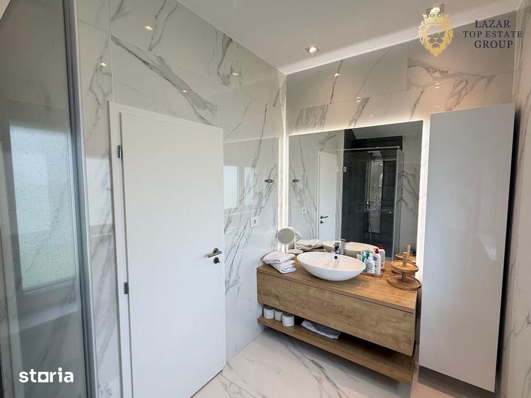Casă cu 4 camere cu Teren 500 Mp în Vărădia de Mureș