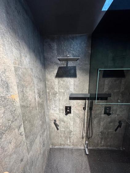 Apartament cu 2 camere decomandat, mobilat în Tractorul