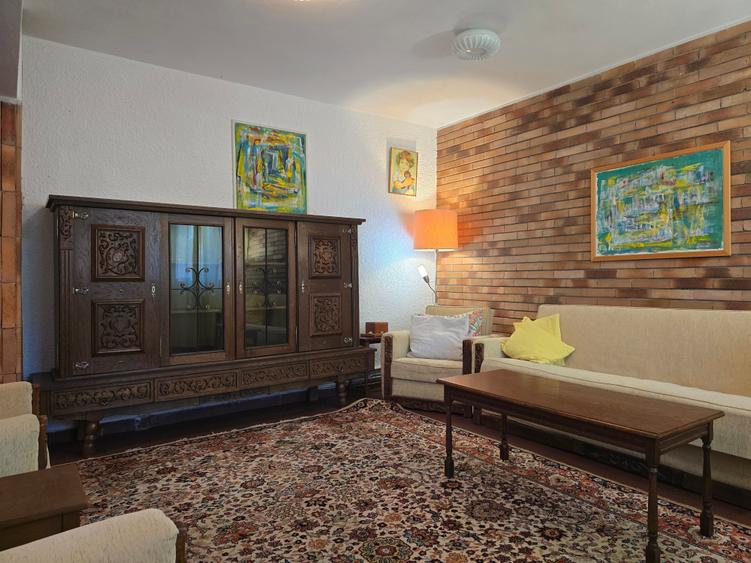 Apartament cu 4 camere decomandat în Ultracentral