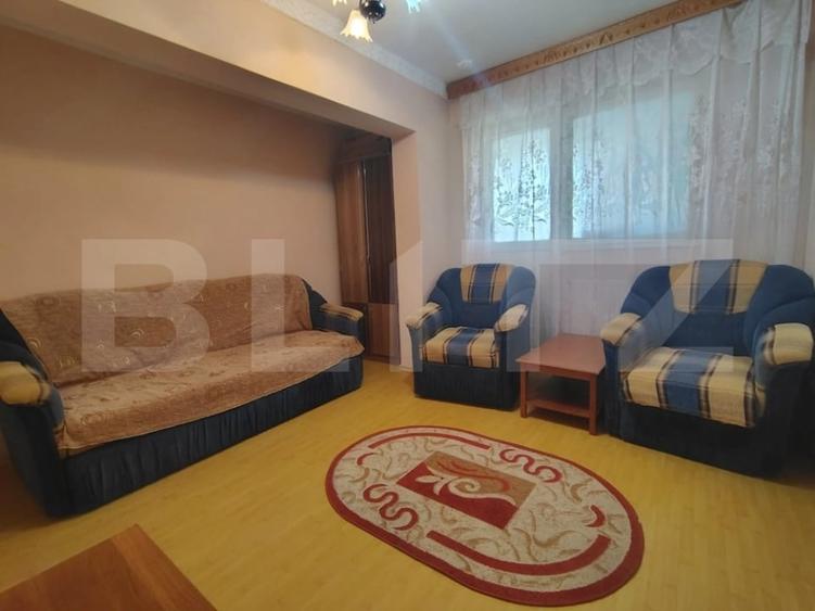 Apartament cu 2 camere decomandat, mobilat în