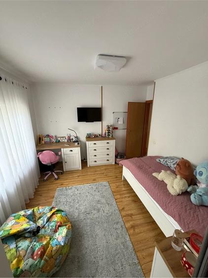 Apartament cu 3 camere decomandat în Ultracentral
